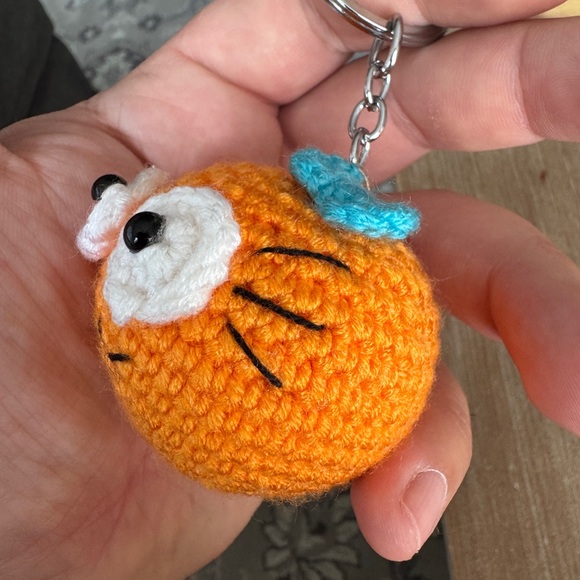Crochet Smiling Face Keychains, Handmade Orange Happy Face Accessories - Picture 6 of 6